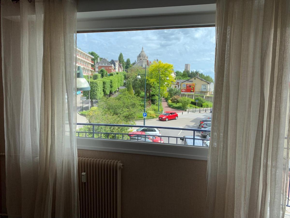 Au Coeur De Lisieux 83 M2 Et Vue Sur La Basilique Leilighet Eksteriør bilde